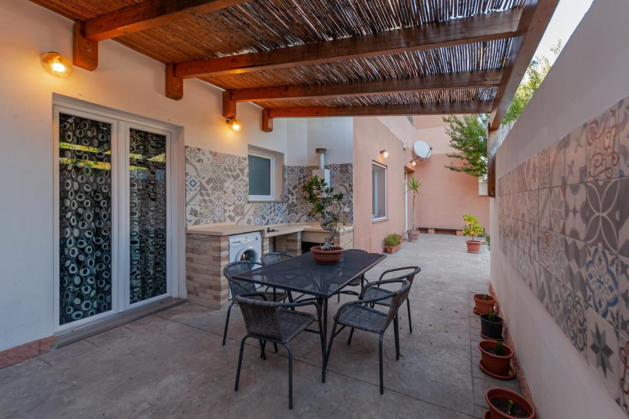 Uliveto' S Apartment Elmas Exterior foto